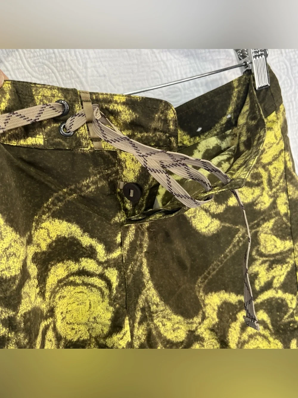 Patagonia Wavefarer Board Shorts Mens 30 Floral Unlined 10 in Swim Trunks Beach